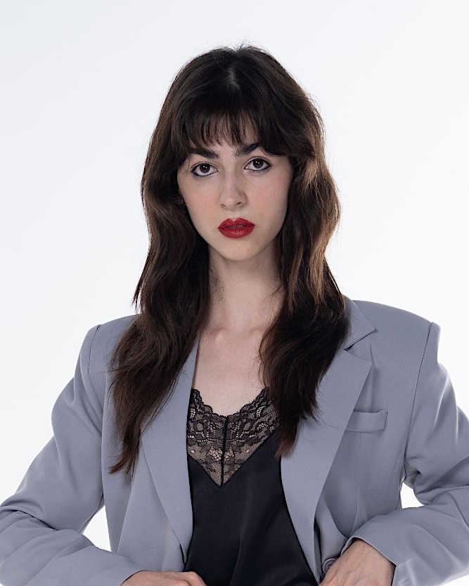 Editorial red lip with smoky lower liner